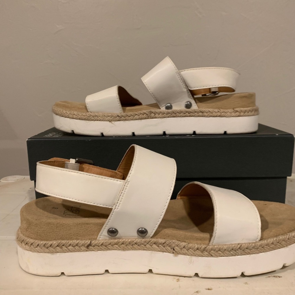 Time and Tru Platform Sandals Womens 8 White Good Espadrille Studded Strappy
